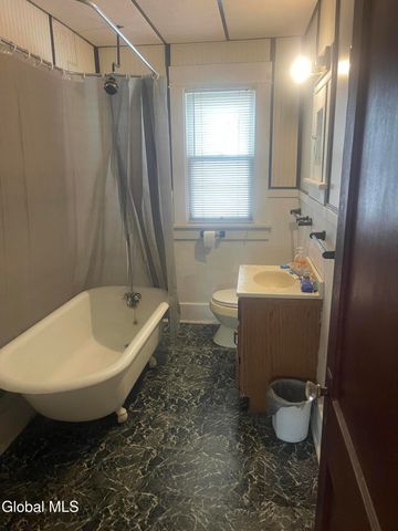 1928 Broad Street, Schenectady, NY 12306