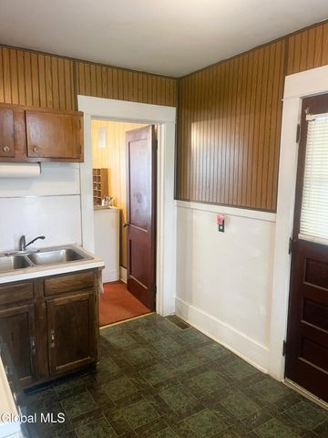 1928 Broad Street, Schenectady, NY 12306