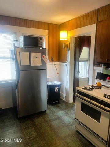 1928 Broad Street, Schenectady, NY 12306