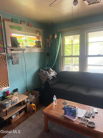 1928 Broad Street, Schenectady, NY 12306