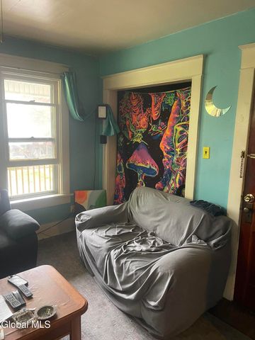 1928 Broad Street, Schenectady, NY 12306