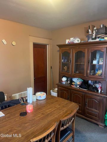 1928 Broad Street, Schenectady, NY 12306