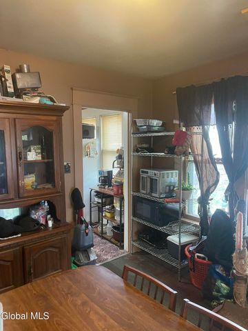 1928 Broad Street, Schenectady, NY 12306