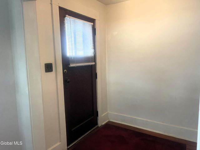 1928 Broad Street, Schenectady, NY 12306