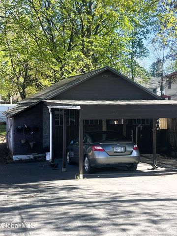 1928 Broad Street, Schenectady, NY 12306