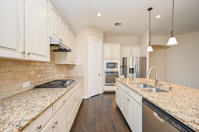 5823 Hillside River Lane, Richmond, TX 77407