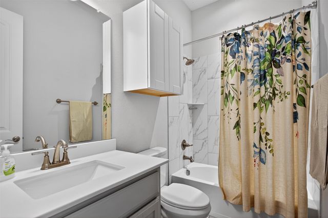 6829 Danridge Road, Rowlett, TX 75089