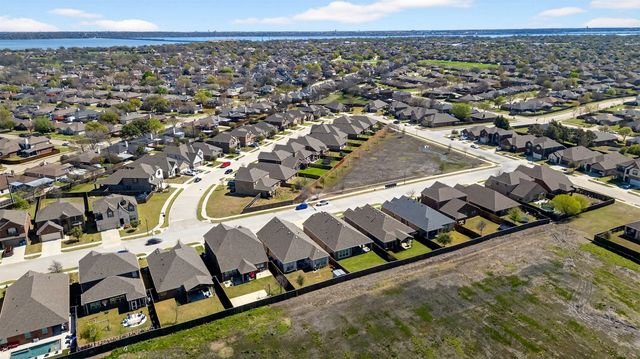 6829 Danridge Road, Rowlett, TX 75089