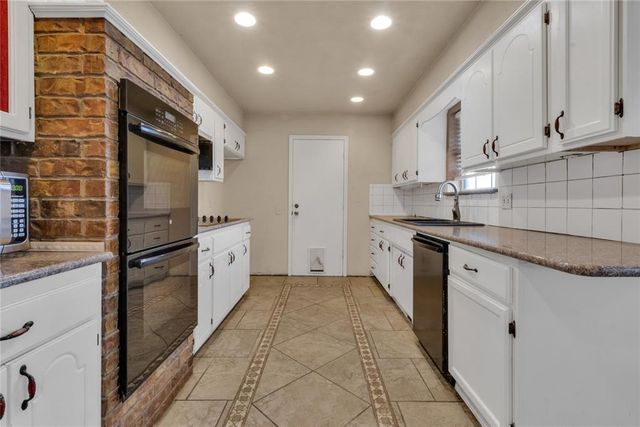 406 Garland Street, Moore, OK 73160
