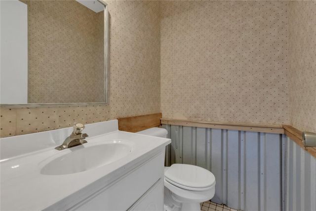 406 Garland Street, Moore, OK 73160