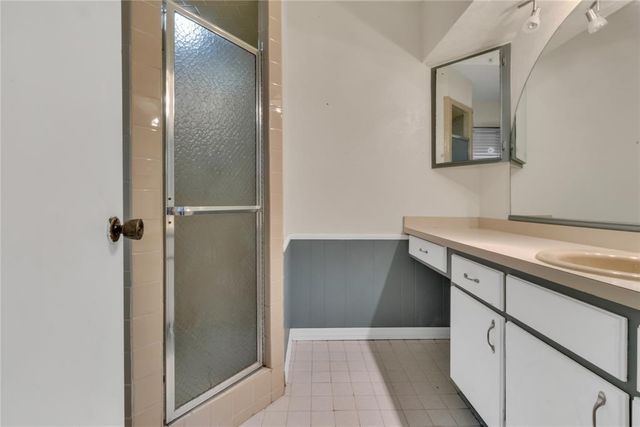 406 Garland Street, Moore, OK 73160