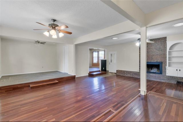 406 Garland Street, Moore, OK 73160