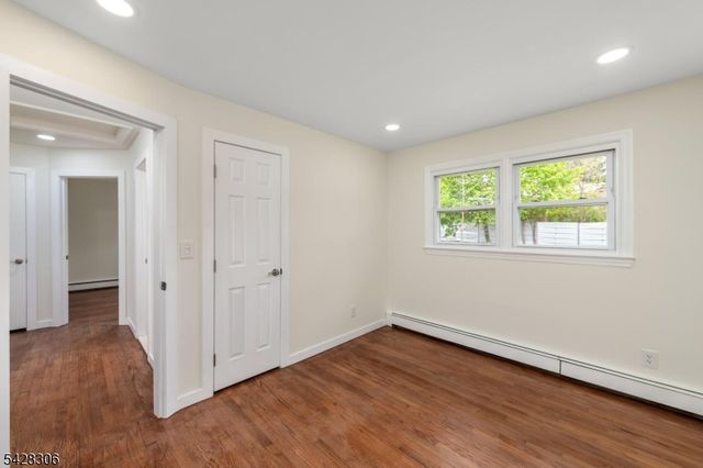 14 Lincoln Ave, West Milford Twp., NJ 07480