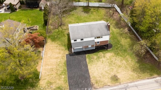14 Lincoln Ave, West Milford Twp., NJ 07480