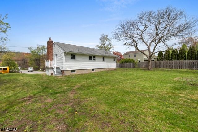 14 Lincoln Ave, West Milford Twp., NJ 07480