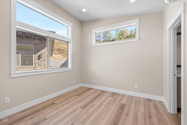 1650 N Foothill Road, Medford, OR 97504