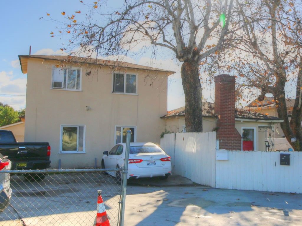 Image 6 of property listing at 1380 E Kingsley, Pomona, CA 91767