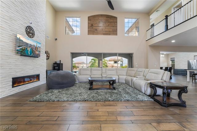 84 Olympia Chase Drive, Las Vegas, NV 89141