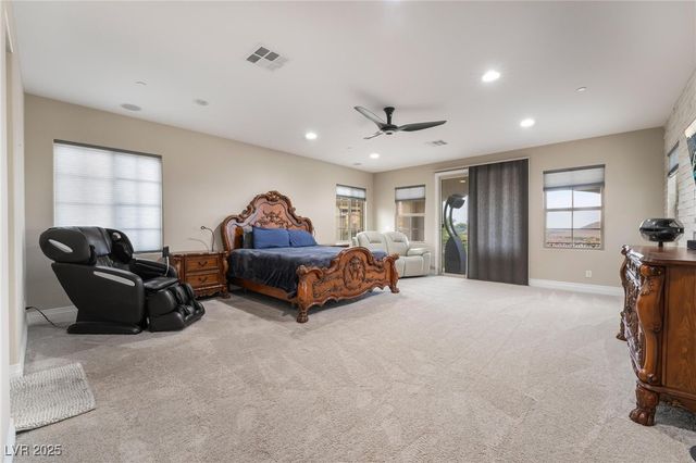84 Olympia Chase Drive, Las Vegas, NV 89141