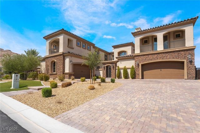 84 Olympia Chase Drive, Las Vegas, NV 89141