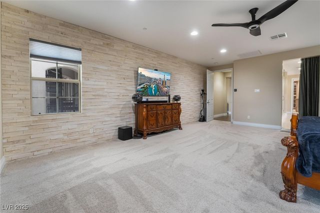 84 Olympia Chase Drive, Las Vegas, NV 89141