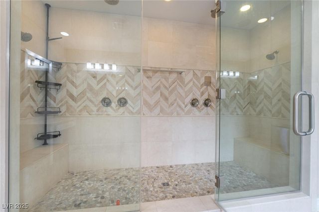 84 Olympia Chase Drive, Las Vegas, NV 89141