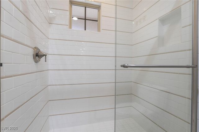 84 Olympia Chase Drive, Las Vegas, NV 89141