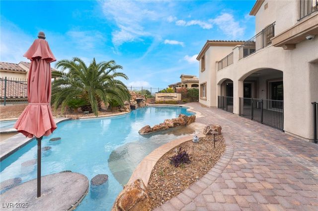 84 Olympia Chase Drive, Las Vegas, NV 89141