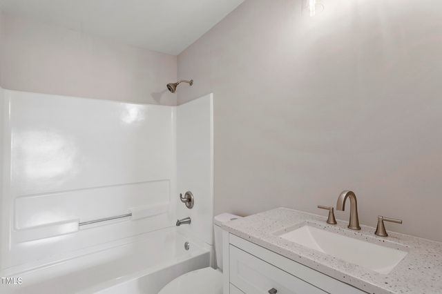 4332 Falls Drive, Hope Mills, NC 28348