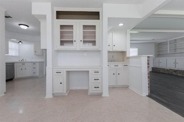 12715 Big Stone Drive, Houston, TX 77066
