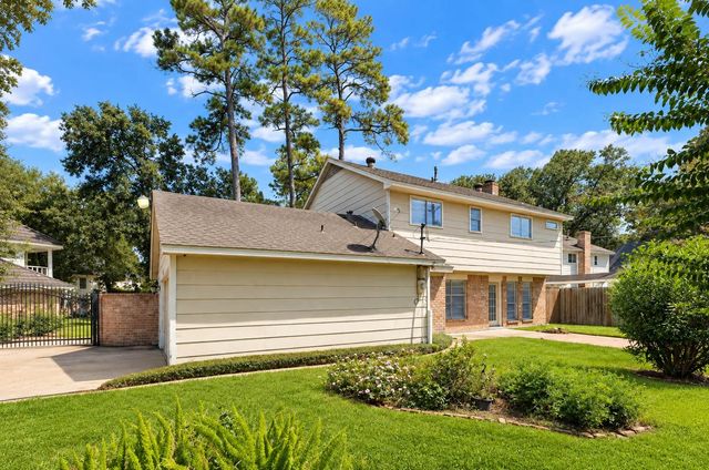 12715 Big Stone Drive, Houston, TX 77066