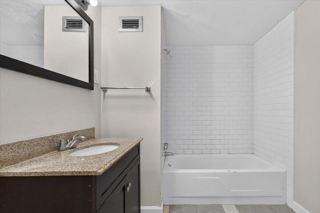 14 Lockwood Drive Apt 10i, Charleston, SC 29401