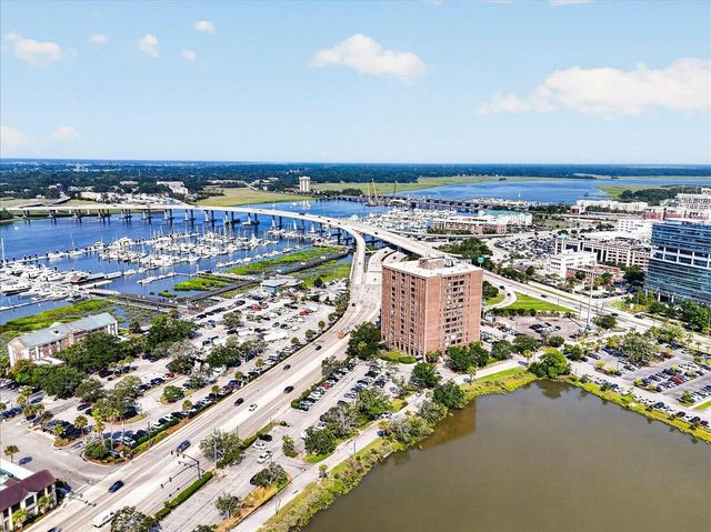 14 Lockwood Drive Apt 10i, Charleston, SC 29401