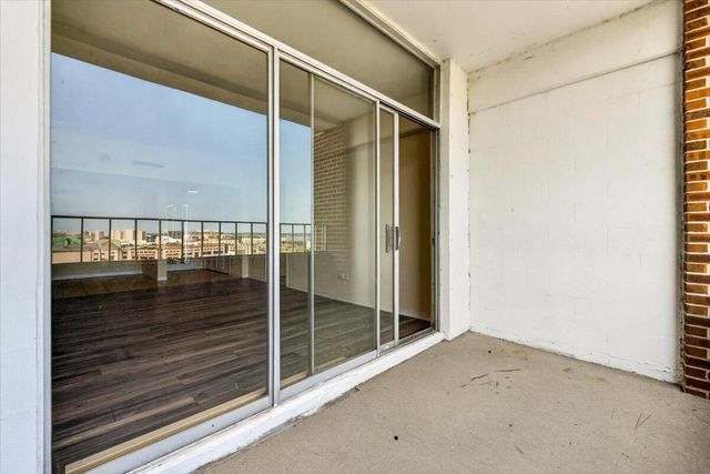 14 Lockwood Drive Apt 10i, Charleston, SC 29401