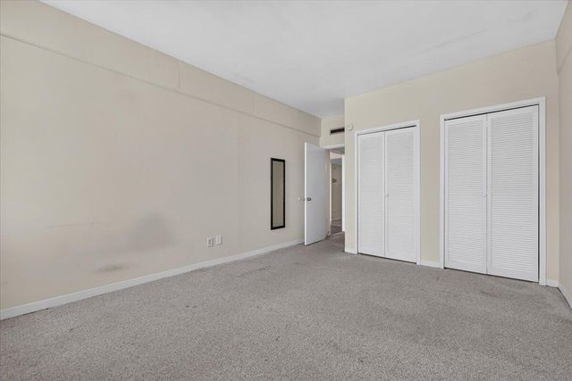 14 Lockwood Drive Apt 10i, Charleston, SC 29401
