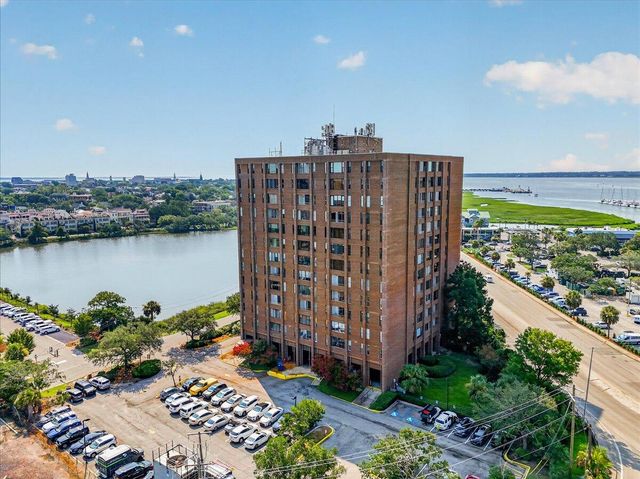 14 Lockwood Drive Apt 10i, Charleston, SC 29401