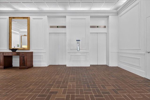14 Lockwood Drive Apt 10i, Charleston, SC 29401