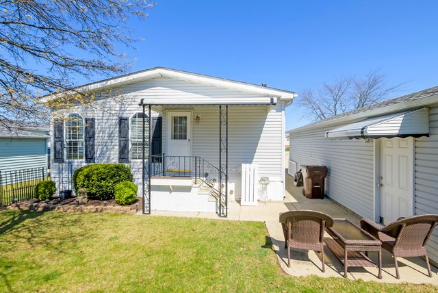 10719 W Butterfield Drive, Frankfort, IL 60423