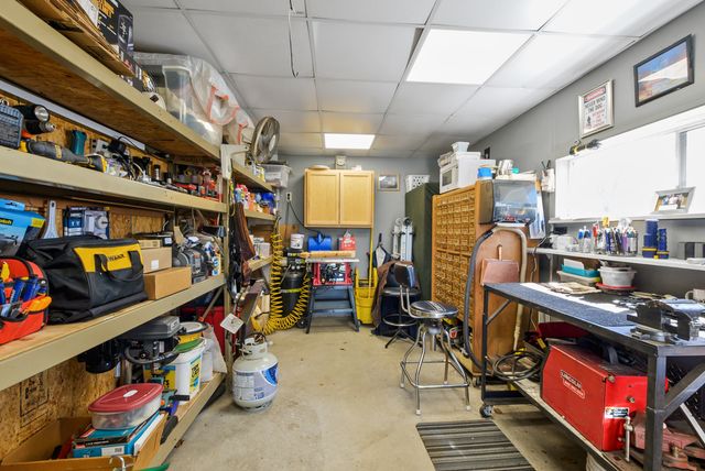 10719 W Butterfield Drive, Frankfort, IL 60423