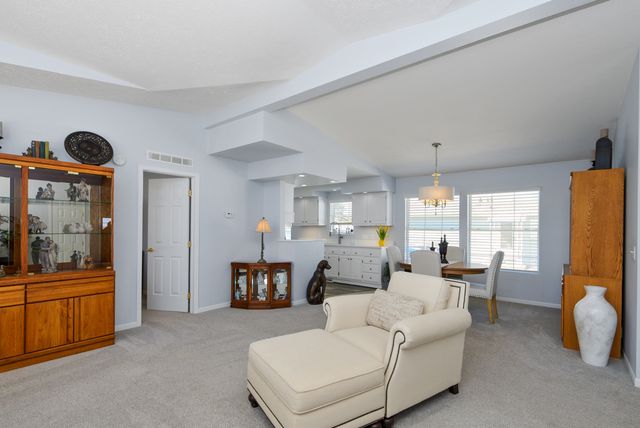 10719 W Butterfield Drive, Frankfort, IL 60423