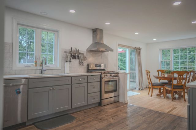 4 Kalmia Path, Sandwich, MA 02563
