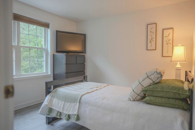 4 Kalmia Path, Sandwich, MA 02563
