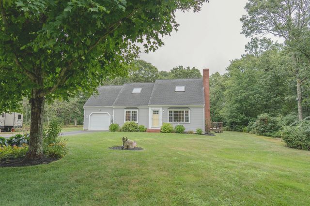4 Kalmia Path, Sandwich, MA 02563
