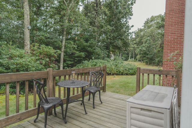 4 Kalmia Path, Sandwich, MA 02563
