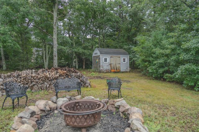 4 Kalmia Path, Sandwich, MA 02563