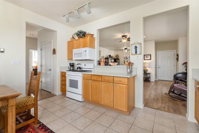 3 Julia Court, Santa Fe, NM 87508