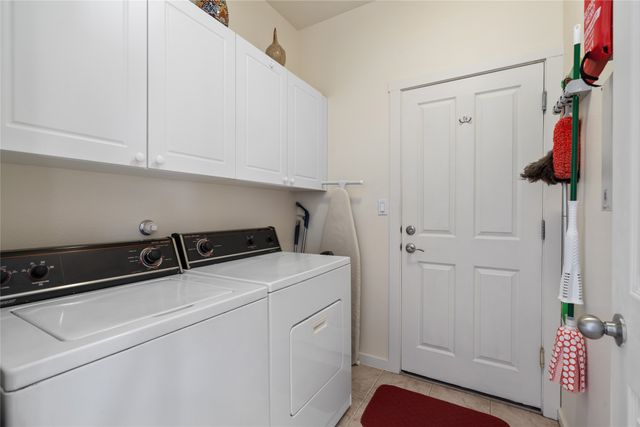 3 Julia Court, Santa Fe, NM 87508