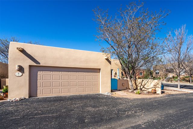 3 Julia Court, Santa Fe, NM 87508