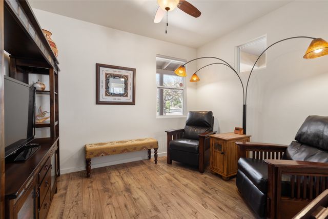 3 Julia Court, Santa Fe, NM 87508