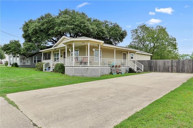 1803 South College Avenue, Bryan, TX 77801